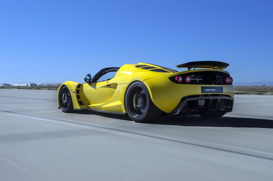  Hennessey Venom GT Spyder 2016 года  (фото 17 из 21)